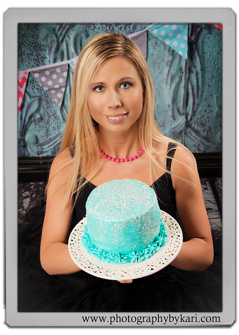 SE-MN-Adult-Cake-Smash-Portrait-Photographer1b