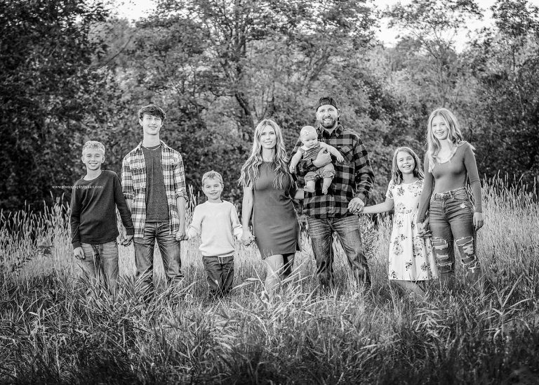 MN Family Photographer in Spring Valley MN