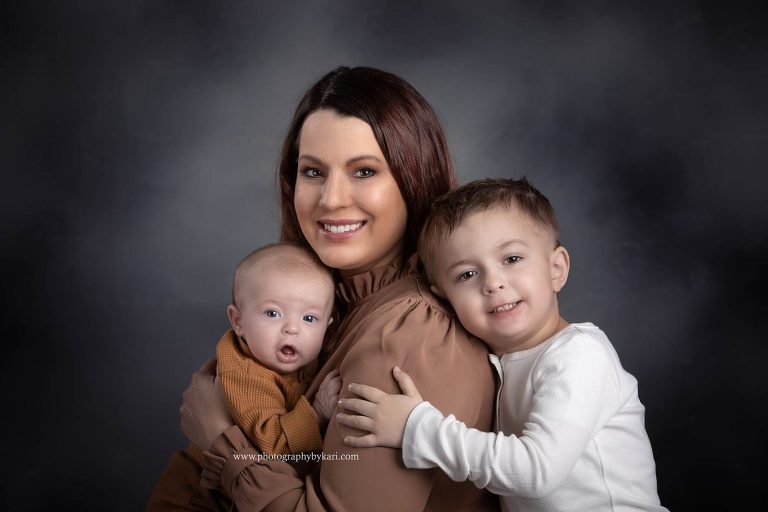 Minnesota Newborn photography of Mom and boys