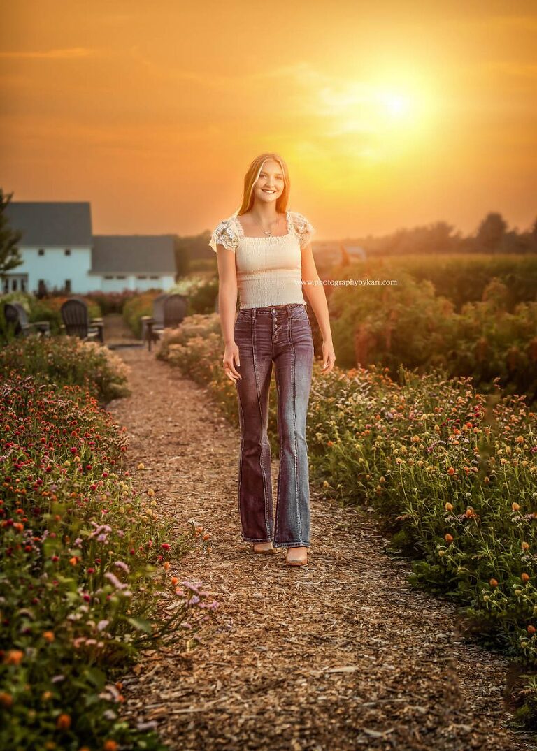 SE MN Senior girl portrait taken at sunset at Bloom Berry Farm by Photography by Kari