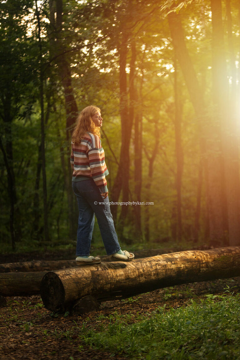 Outdoor senior portrait at Good Earth Village in Minnesota