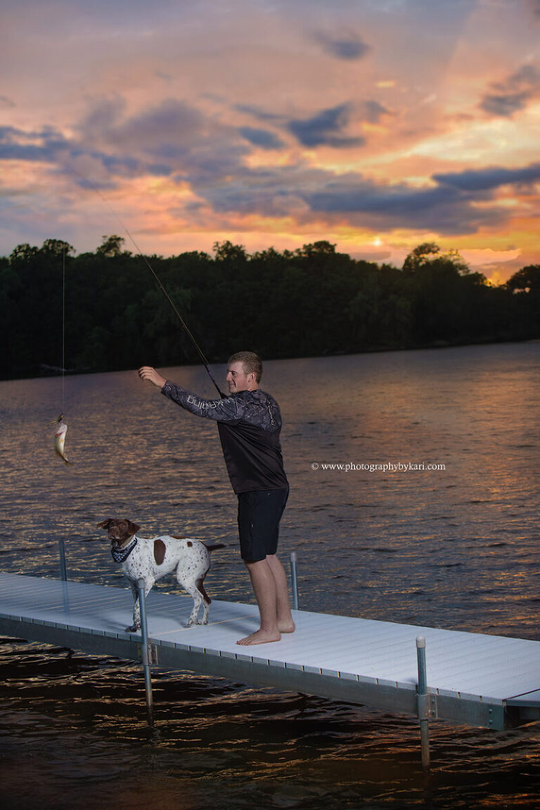 Outdoor senior portrait on Minnesota lake